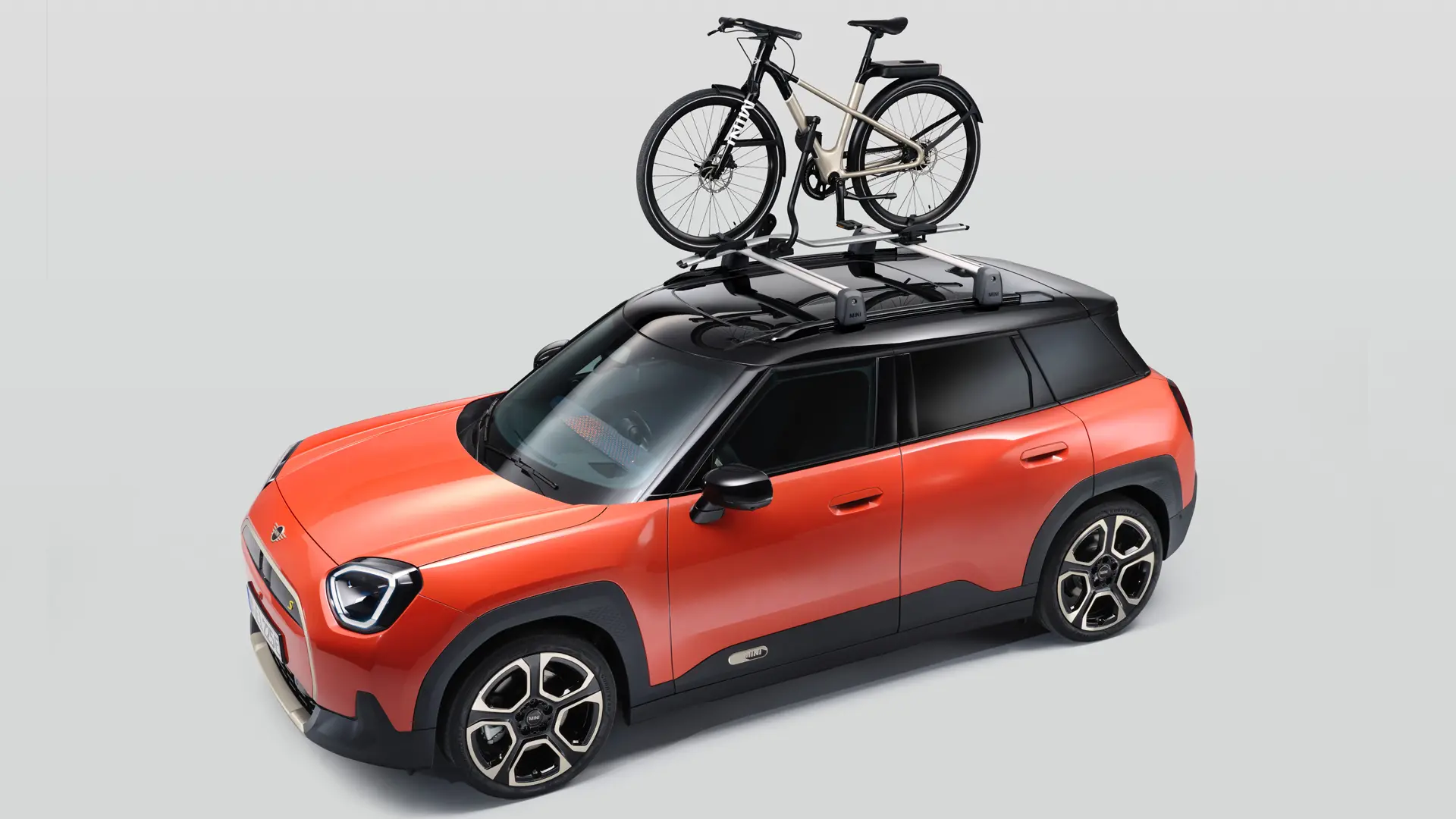 MINI Accessories - roof bike rack on mini aceman