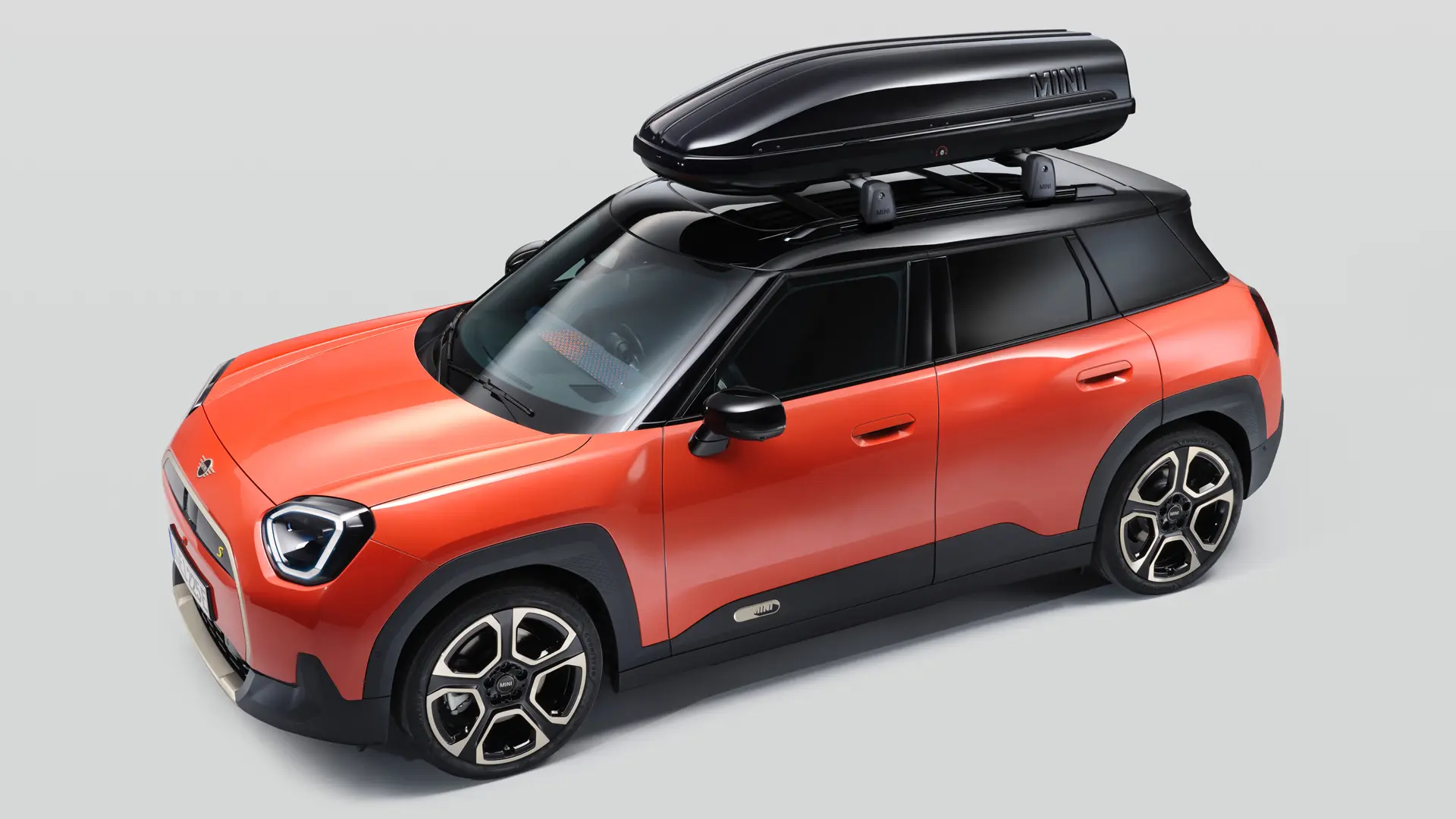 MINI Accessories - roof box 320 black on mini aceman