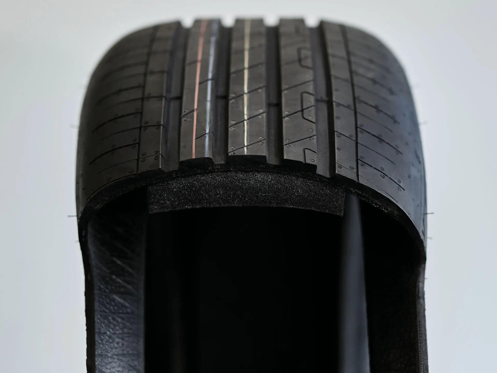 MINI Accessories – cross section – tyres